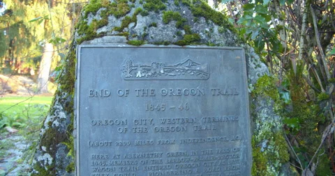 End of Oregon Trail plaque on Stone in Oregon City Stock-Footage 168856939