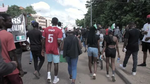 END SARS AND POLICE BRUTALITY PROTESTS IN NIGERIA 库存影片 141496916