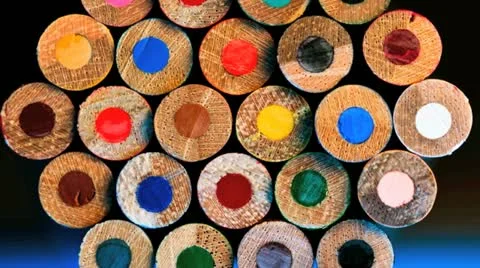 End view of a bundle of colored pencil crayons Stockbeeldmateriaal 21304771