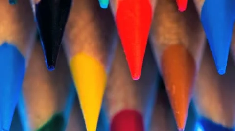End view of a bundle of colored pencil crayons Vidéo 21304868