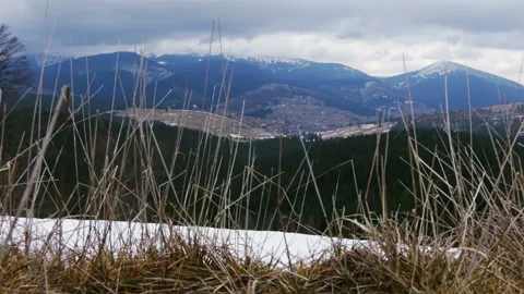 End of Winter in the Carpathian Mountains 스톡 동영상 106455628