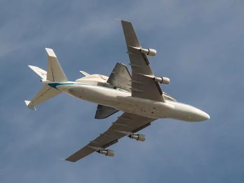 Endeavour Fly By 写真素材