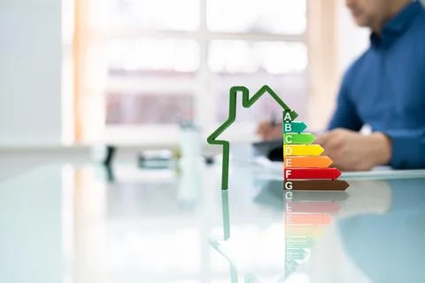 Energy Efficient House Audit Using Calculator Fotos de archivo