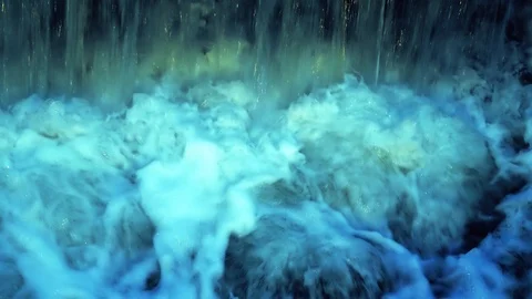 Energy of Flowing water streaming down Vídeo Stock 100547752