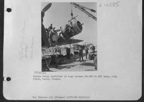 Engine Being Installed In Huge German Ju-290 At Atc Base, Orly Field, Pari... Stock-Fotos
