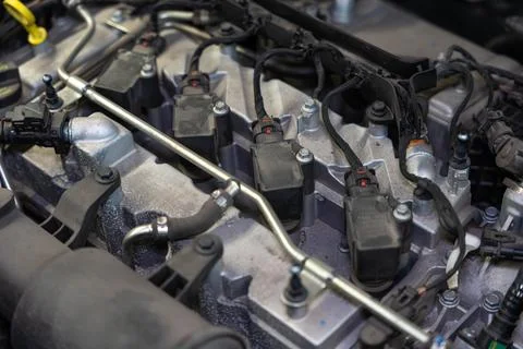 Engine electronics assembly with wiring harness connectors coil packs and 스톡 사진