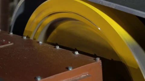 An engine, a gear that rotates around its axis. Machine element. Video stock 157280547