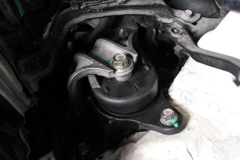 Engine mount or motor mount close-up, engine mounting insulator Foto stock