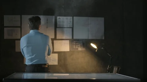 Engineer analyzes electronic drawings, blueprints in interactive panel Vídeo Stock 121971917