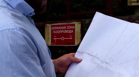 Engineer checks the quality of the gas pipeline Stock Footage 68431137