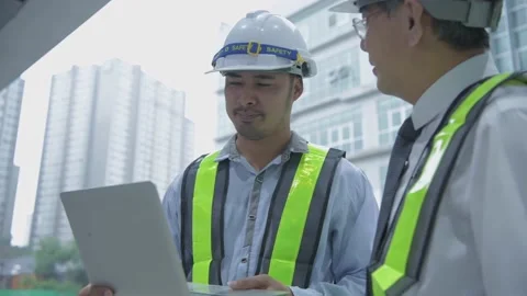 Engineer concept of 4k Resolution. Asian men are consulting using computers. Stock Footage 150759049