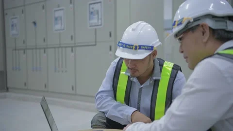 Engineer concept of 4k Resolution. Asian men are consulting using computers. Stock Footage 151887870