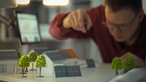 Engineer develops 3D models of solar panels for sustainable energy solutions Video stock 323765491