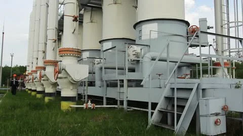 Engineer Go To Gas Clearing Installation Vídeo Stock 11299176