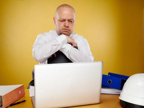 Engineer in office Stockfoto's