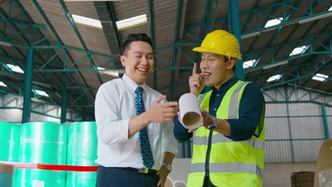 Engineer people are wearing  protective mask working in warehouse Видео 158173711