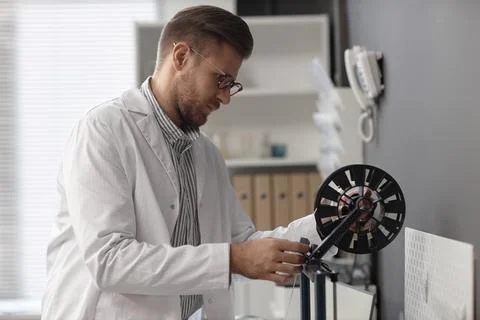 Engineer Preparing 3D Printer for Work Foto stock