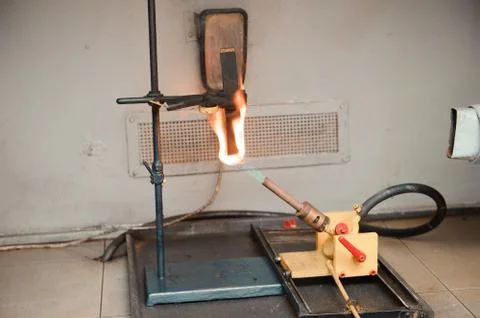 Engineer set up and testing old machine in factory, engineering and industrial Foto stock