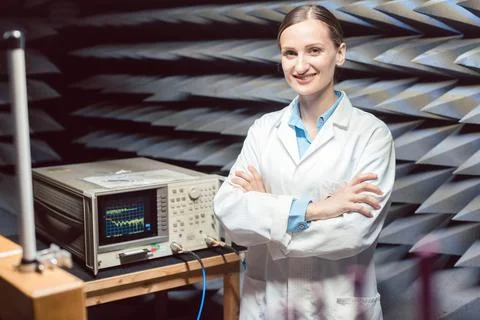 Engineer in a silent lab testing HF equipment 스톡 사진