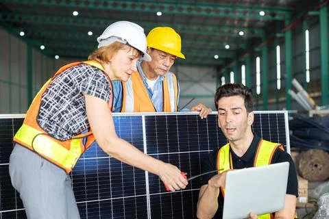 Engineer team working check testing solar panel process before sand to cust.. 스톡 사진