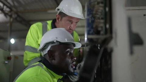 Engineer work at robotic arm factory. 스톡 동영상 244561756