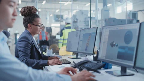 Engineer Working on Computer in Office 스톡 동영상 201508237