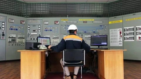 Engineer Works At Table Vídeo Stock 8659492