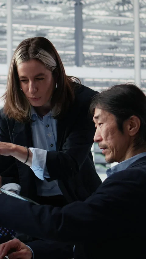 Engineering team doing semiconductors prototyping with artificial intelligence Stock Footage 335883031