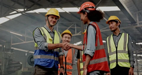 Engineering team Electrical technicians and inspectors Multi ethnic hold meeting Stock Footage 177418825