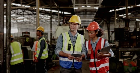 Engineering team Electrical technicians and inspectors Multi ethnic hold meeting Stock Footage 177422133