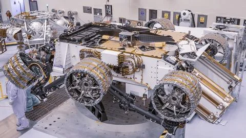 Engineers perform mass properties testing on NASAs Mars Perseverance rover .. Stock Photos