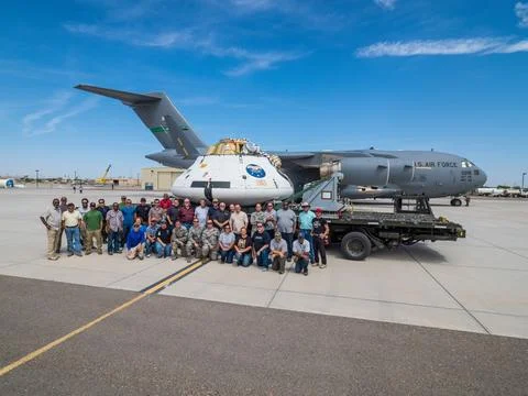 Engineers prepare to test the parachute system for NASAs Orion Stock Photos