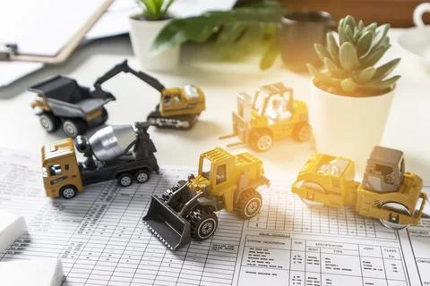 Engineers sit and work on building design and system work.,construction wor.. Fotos de archivo