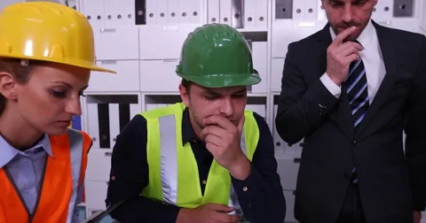 Engineers Team Find Good Architect Project Solution Happy Collaborate Boardroom Video stock 80077539