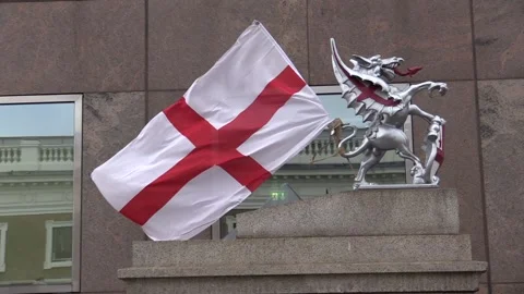 England Flag blows in wind Stock-Footage 163310330