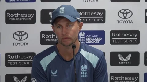 England v Pakistan - third test: Joe Root press conference 스톡 동영상 344964735