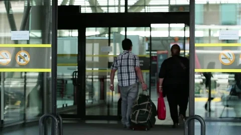 Entering departure gate Video stock 77053536