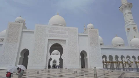 Entering the Main Facade Sheikh Zayed Grand Mosque on a Sunny Day. Stock Footage 327900323