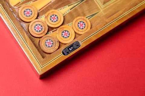 An entertaining backgammon game. Checkers, cubes, handmade board Foto stock