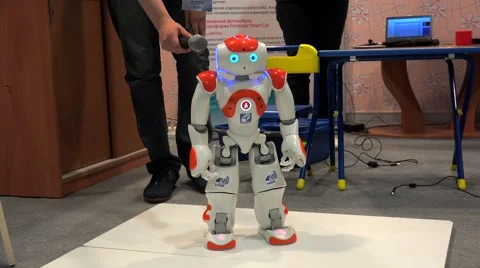 Entertainment autonomous mobile robot at the VII International IT Forum. Video stock 61934575