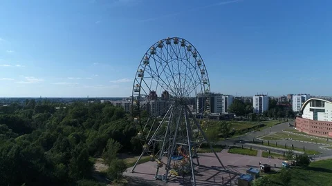 Entertainment on the Ferris wheel Stock Footage 101661474