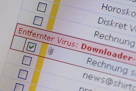 Entfernter Computervirus Entfernter Computervirus Copyright: xZoonar.com/B... Foto stock