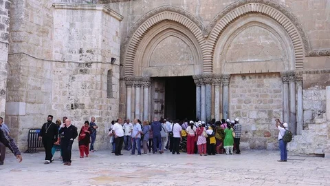 Entrance of the Holy Sepulcher Church in Jerusalem Stock Footage