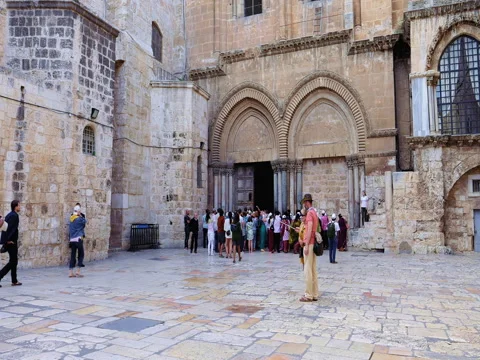 Entrance of the Holy Sepulcher Church in Jerusalem Stock Footage