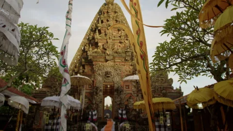 Entrance to one of temple Stock Footage 289647581