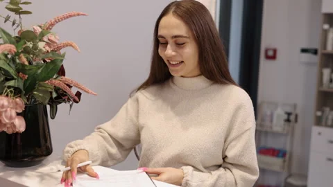 Entryway encounter, Greeting visitor, Friendly welcome Stock Footage 253834065
