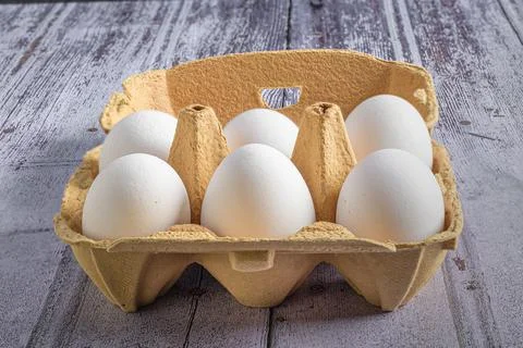 Envase de carton con huevos Stock Photos