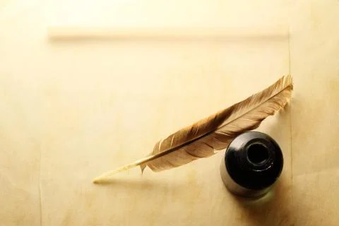 Envelope with inkwell and feather Foto stock