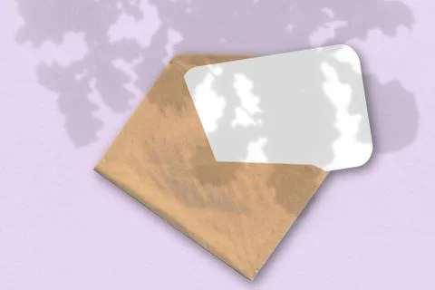 An envelope with a sheet of textured white paper on the pink background of th Illustrazione stock