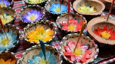 Environmental friendly krathongs for floating during Asian Festival Loy Krathong 動画素材 119862354